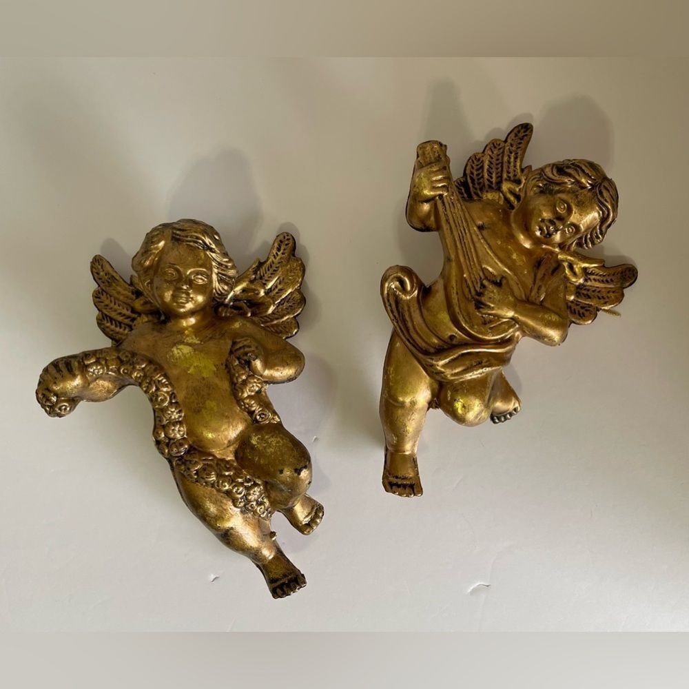 Set of 2 Gold angel ornaments.